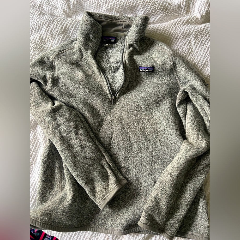 Patagonia size L heather gray quarter zip